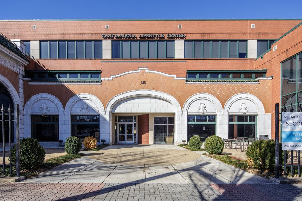 Chattanooga Lifestyle Center : 325 Market St, Chattanooga, TN 37402